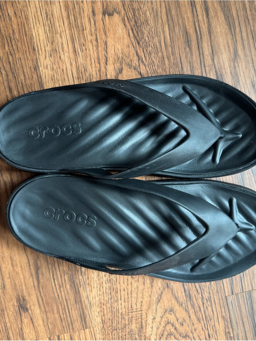 CROCS women’s getaway flip flops